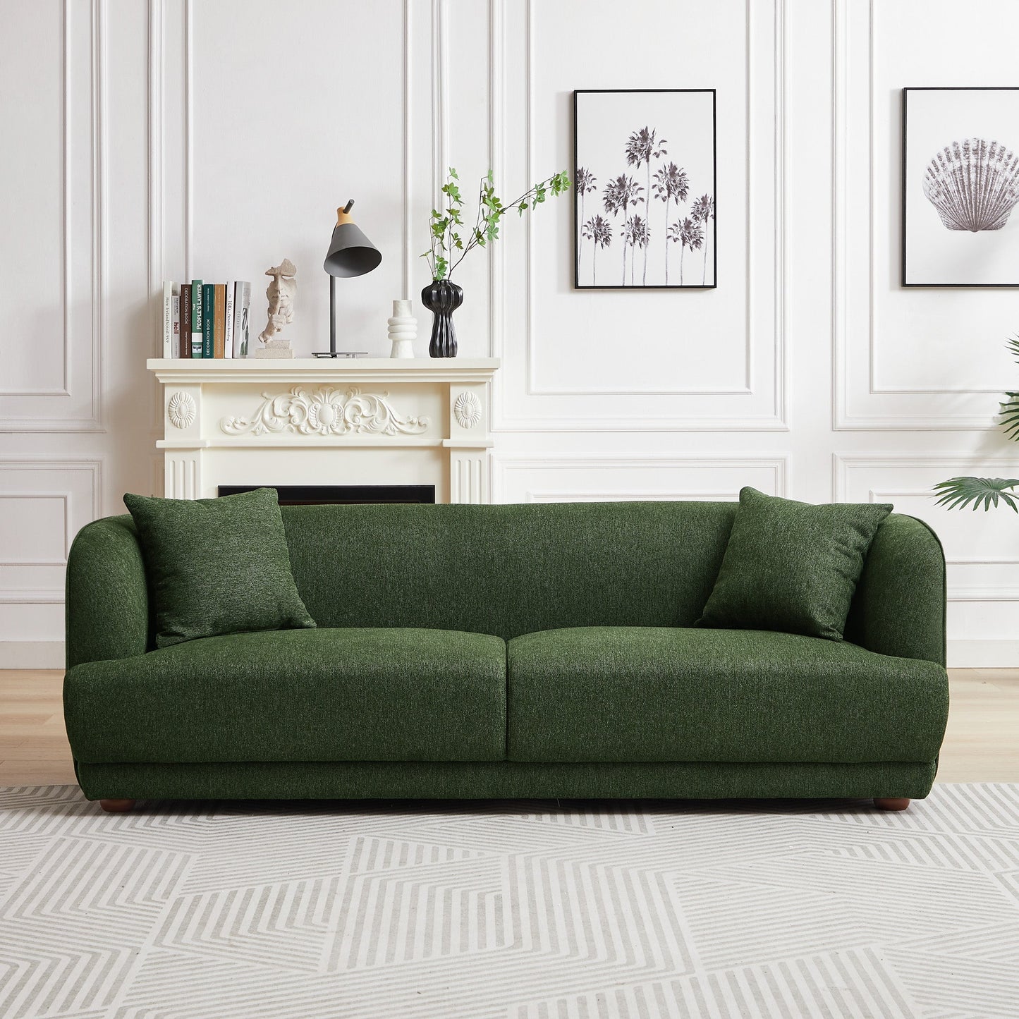 Larisa Sofa