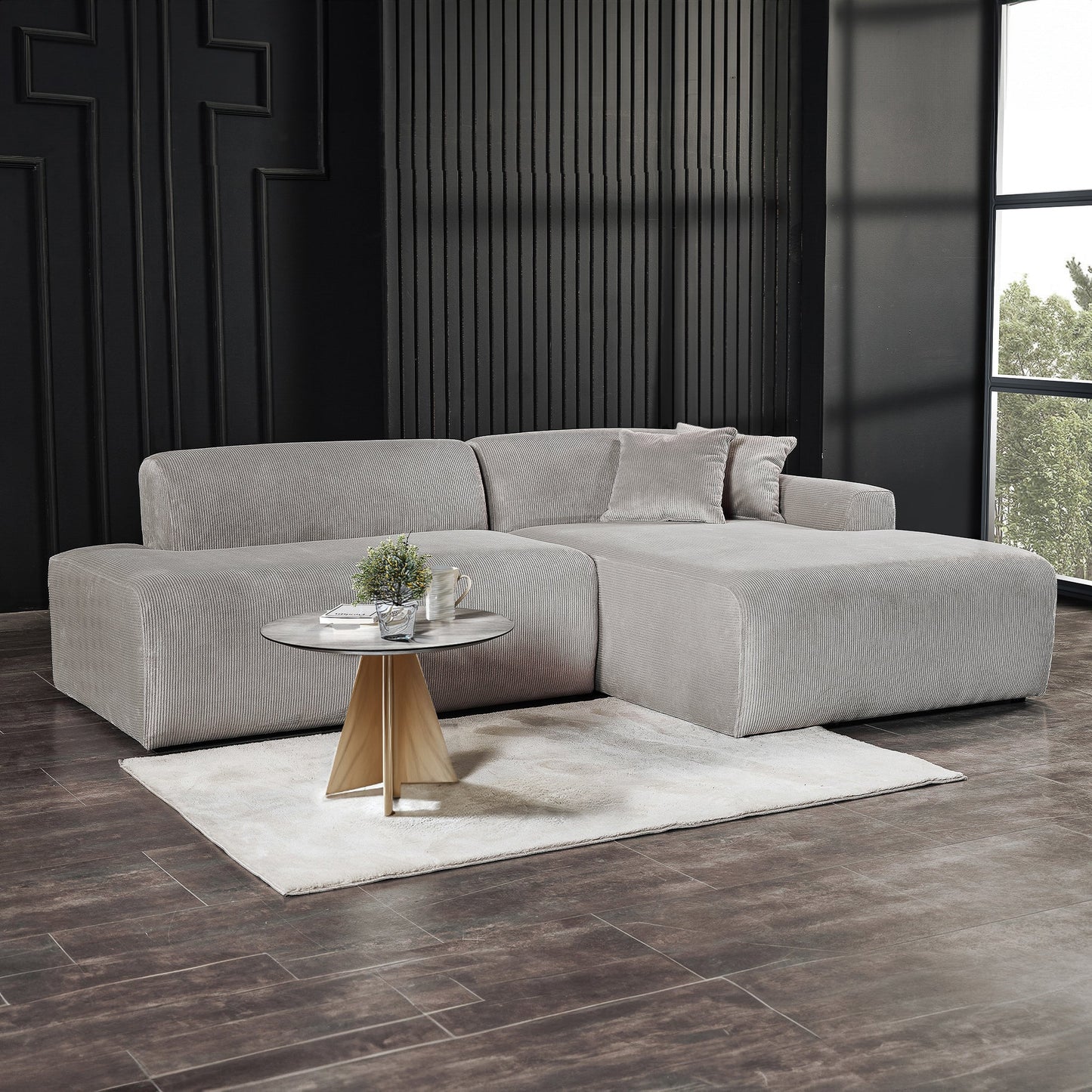 Mar Right-Facing Sectional Sofa